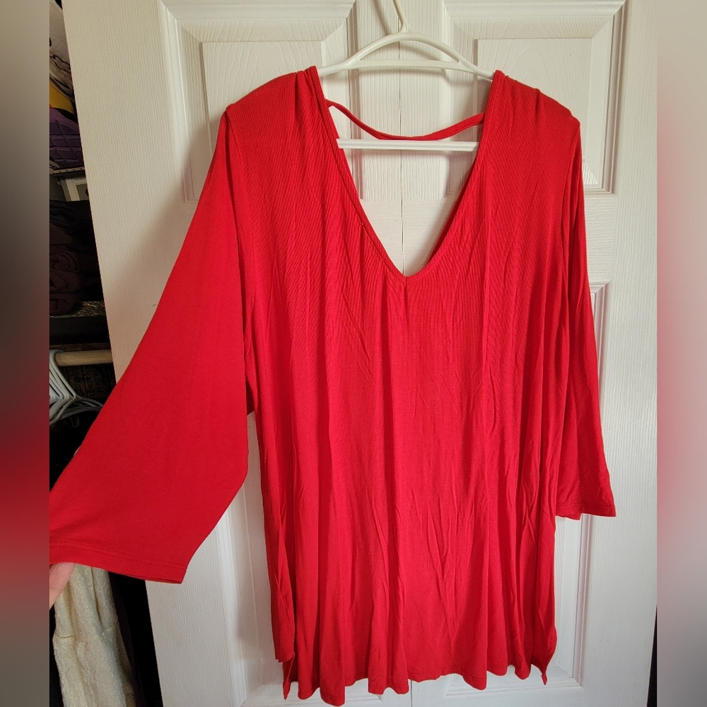 Women's 2X Dex Red V-Neck Tunic Top
